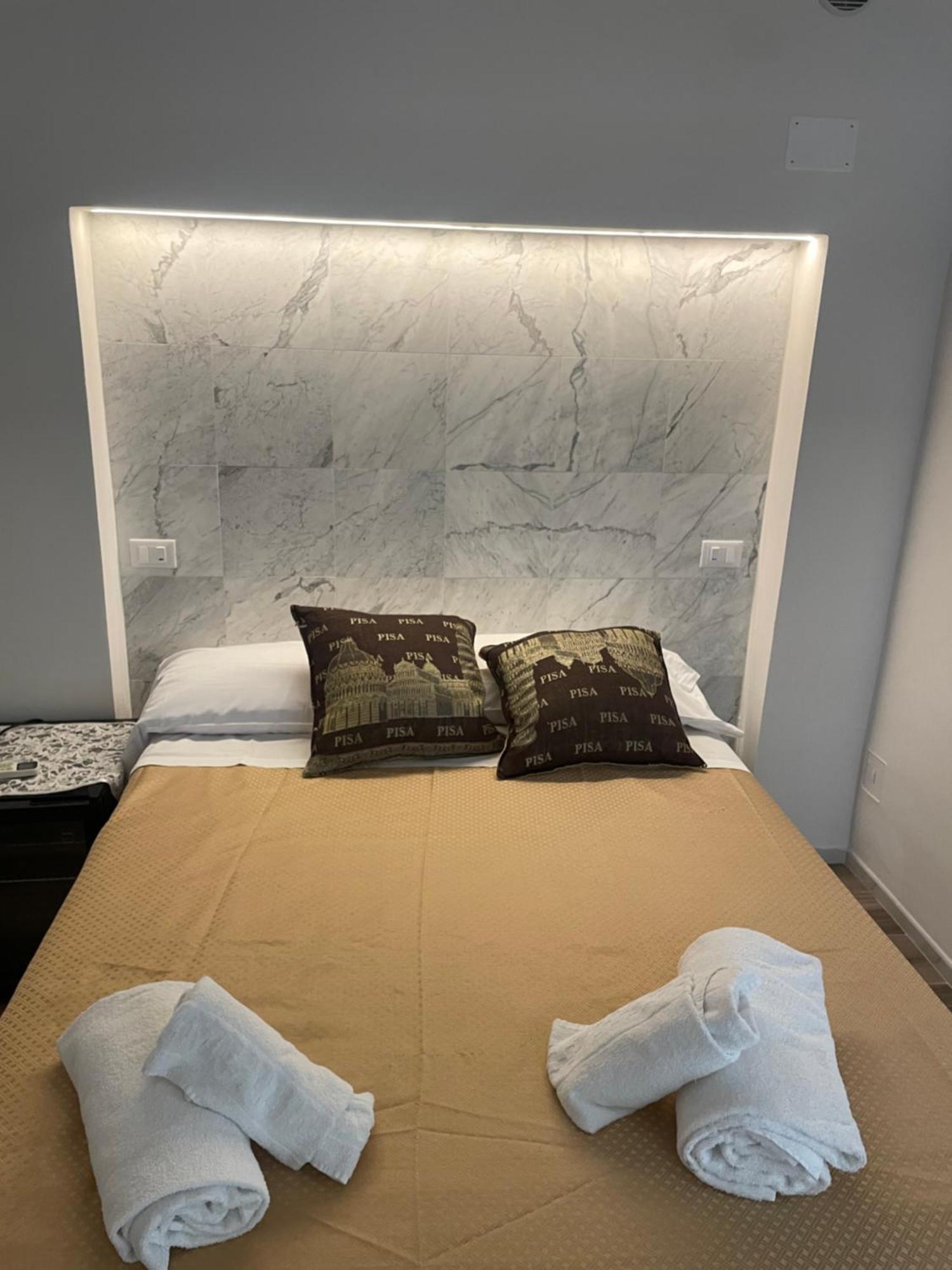 Colombo Street Station Bed & Breakfast Пиза Екстериор снимка